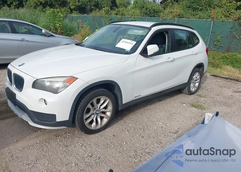2015 BMW X1 xDrive28I z USA, uszkodzony, nr VIN WBAVL1C54FVY29057